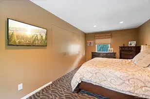 4 Newport Dr, Plainview, NY 11803 - Photo 26