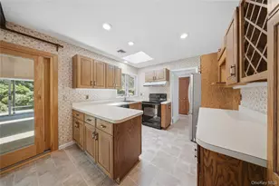 139 Sycamore Cir, Stony Brook, NY 11790 - Photo 42