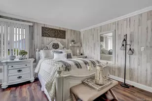 121 W 15th St, Deer Park, NY 11729 - Photo 18
