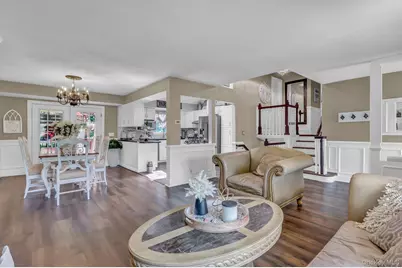 121 W 15th Street, Deer Park, NY 11729 - Photo 16