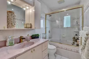 121 W 15th St, Deer Park, NY 11729 - Photo 22