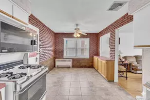 51 Virginia St, Valley Stream, NY 11580 - Photo 26