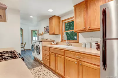 420 Sigsbee Road, Mattituck, NY 11952 - Photo 10