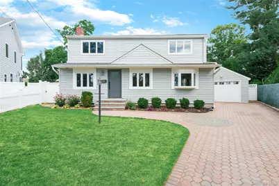 10 Garden Court, Carle Place, NY 11514 - Photo 1