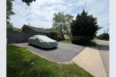 3 Deeringwood Lane, Babylon, NY 11702 - Photo 24