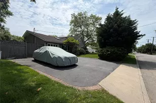 3 Deeringwood Ln, Babylon, NY 11702 - Photo 24