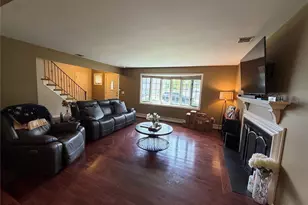 3 Deeringwood Ln, Babylon, NY 11702 - Photo 8