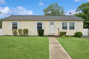 16 Arlington Ave, Wyandanch, NY 11798 - Photo 2