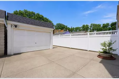 133-22 85th Street, Ozone Park, NY 11417 - Photo 16