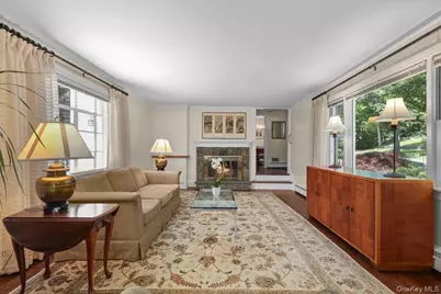 51 Laurel Drive, Mount Kisco, NY 10549 - Photo 4