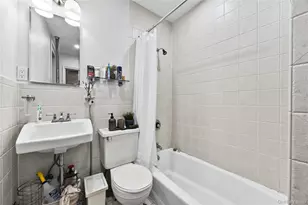 228 W 17th St, New York, NY 10011 - Photo 10