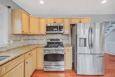 14 Tuttle Avenue, Eastport, NY 11941 - Photo 8