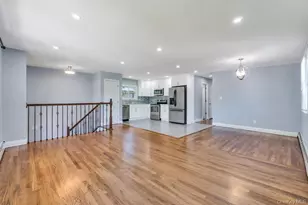220 Adirondack Dr, Selden, NY 11784 - Photo 12