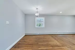 220 Adirondack Dr, Selden, NY 11784 - Photo 10