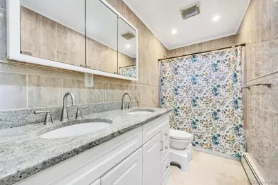 3 Avelaine Court, Babylon, NY 11702 - Photo 12
