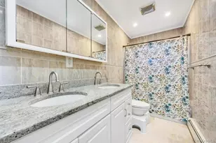 3 Avelaine Ct, Babylon, NY 11702 - Photo 12