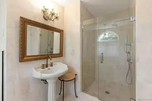 98 Washington Ave S, Lawrence, NY 11559 - Photo 12