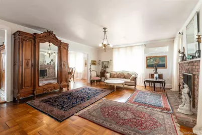 98 Washington Avenue S, Lawrence, NY 11559 - Photo 2