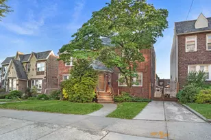 88-48 207th St, Queens Village, NY 11427 - Photo 2