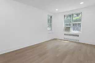 1296 Midland Ave, Yonkers, NY 10704 - Photo 14