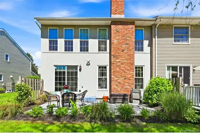 84 Woodlake Drive W, Woodbury, NY 11797 - Photo 36