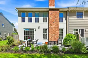 84 Woodlake Dr W, Woodbury, NY 11797 - Photo 36