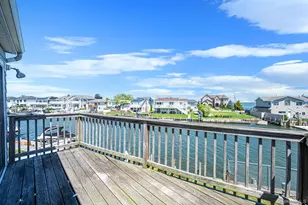 7 Forest Ave, Massapequa, NY 11758 - Photo 22