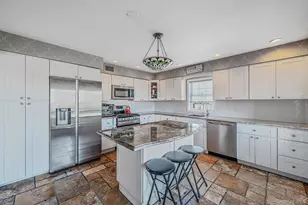 7 Forest Ave, Massapequa, NY 11758 - Photo 16
