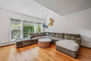 7 Forest Ave, Massapequa, NY 11758 - Photo 10