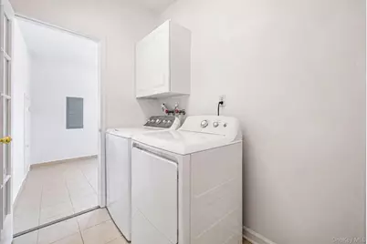 7 Forest Avenue, Massapequa, NY 11758 - Photo 18