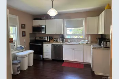108 Hooker Avenue, Poughkeepsie, NY 12601 - Photo 8