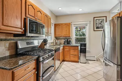 22 Grandview Avenue, Suffern, NY 10901 - Photo 18