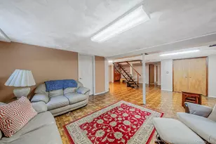 7 Carrie Ct, Smithtown, NY 11787 - Photo 40