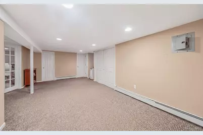 7 Carrie Court, Smithtown, NY 11787 - Photo 36
