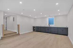 22 Miller Cir, Hicksville, NY 11801 - Photo 24