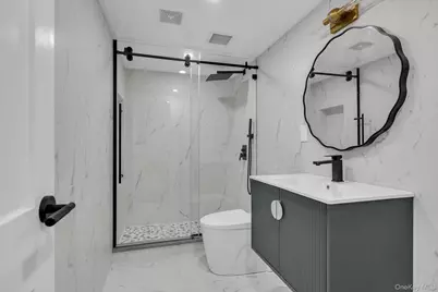 22 Miller Circle, Hicksville, NY 11801 - Photo 26