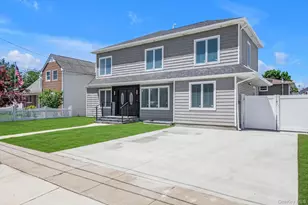 22 Miller Cir, Hicksville, NY 11801 - Photo 28