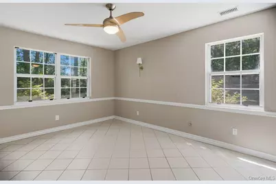 532 Race Place, Oakdale, NY 11769 - Photo 18