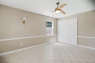 532 Race Pl, Oakdale, NY 11769 - Photo 20