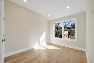 68 Edgewood, Port Washington, NY 11050 - Photo 10
