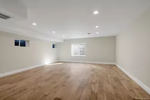 68 Edgewood, Port Washington, NY 11050 - Photo 18