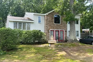 10 Elk Ln, South Setauket, NY 11720 - Photo 26