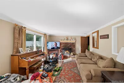 10 Elk Lane, South Setauket, NY 11720 - Photo 8