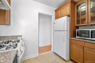 142 Garth Rd, Scarsdale, NY 10583 - Photo 12