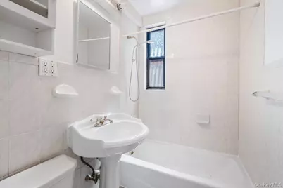 142 Garth Road #5K, Scarsdale, NY 10583 - Photo 14