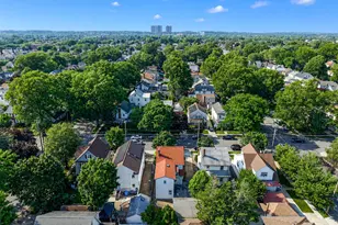 214 Lowell Ave, Floral Park, NY 11001 - Photo 36