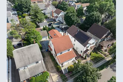 214 Lowell Avenue, Floral Park, NY 11001 - Photo 32