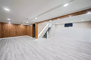 214 Lowell Ave, Floral Park, NY 11001 - Photo 26