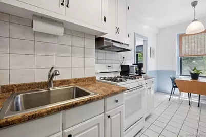 143 Garth Road #5L, Scarsdale, NY 10583 - Photo 10