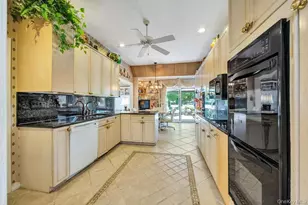 202 Captains Way, Bay Shore, NY 11706 - Photo 18